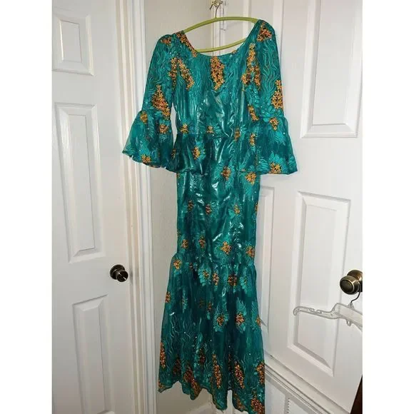 Aqua/Green And Coral Gown/Formal Dress/ Prom Dress | Color: Green/Orange | Size: 8 | Dirtypawvintage's Closet Aqua/Green And Coral Gown/Formal Dress/ Prom Dress | Color: Green/Orange | Size: 8 | Dirtypawvintage's Closet